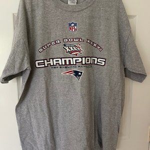 2002 New England Patriots Super Bowl XXXVI Champions NFL T-ShirtGreat condition!